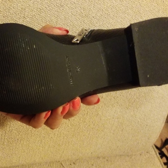 Everlane the Boss pointed toe black pebbled leather ankle Booties 6.5 - Picture 8 of 8